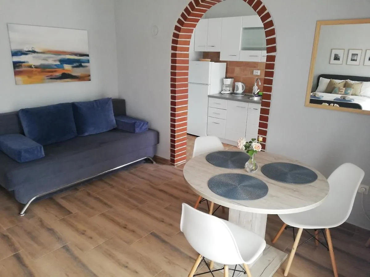 House Kapetanovic Hotel Palit Guest house