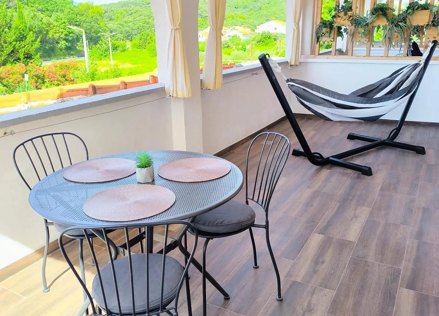 House Kapetanovic Hotel Palit